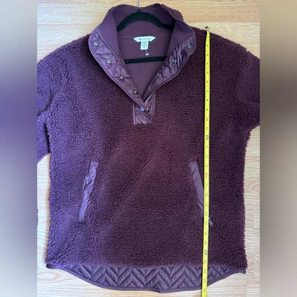 SOLD ATHLETA Cozy Sherpa Snap Sweatshirt Spiced Cabernet Sz Medium M - Picture 5 of 6